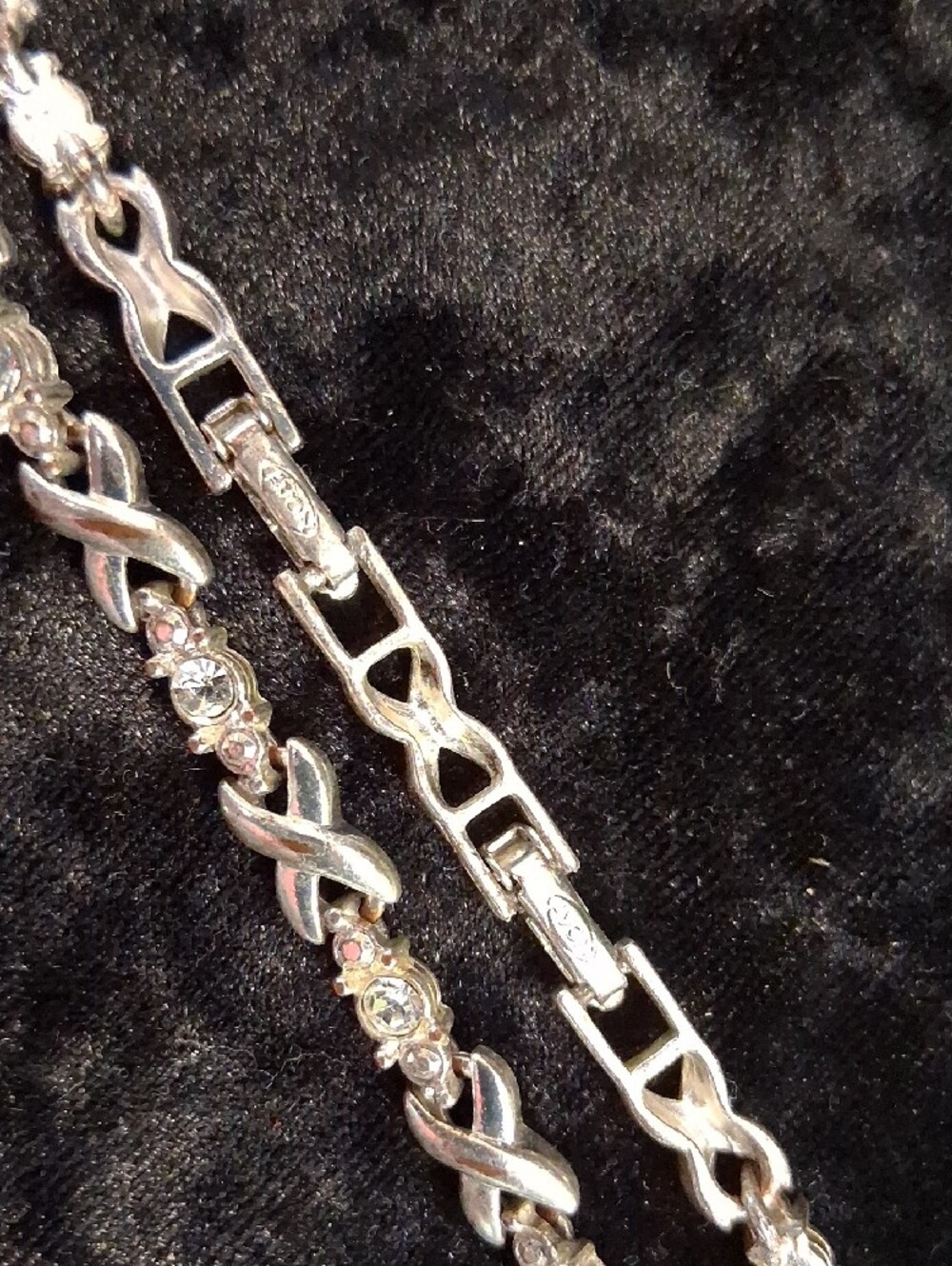 Avon Silver-Tone Linked Cris Cross Bracelet with Clear Crystal Accents - Picture 3 of 7